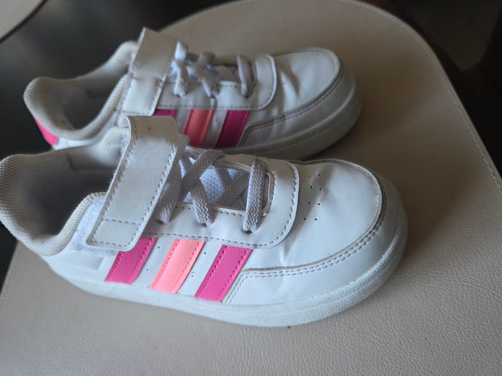 gym schoentjes, Ophalen of Verzenden, Zo goed als nieuw, Adidas
