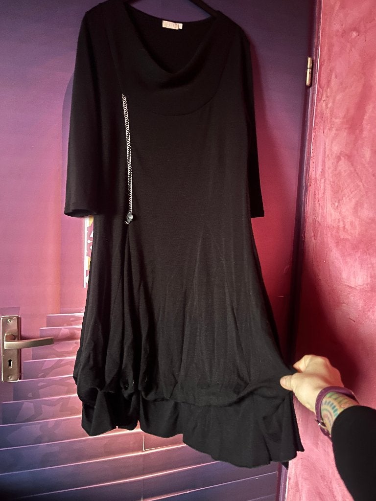 Super mooie winterjurk van dunne wolstof maat 46 nu 24,99€, Noidea, Zwart, Maat 46/48 (XL) of groter, Ophalen of Verzenden