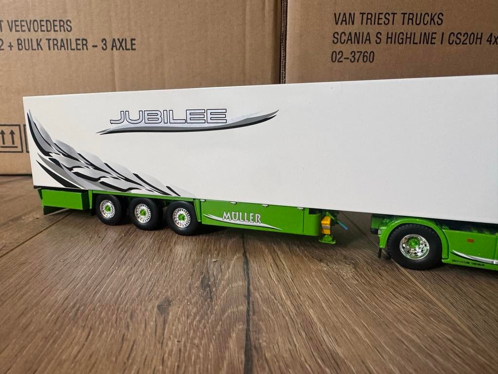 Tekno schaalmodel 1:50 Muller 80 jaar editie, Hobby en Vrije tijd, Modelauto's | 1:50, Ophalen of Verzenden, Nieuw, Bus of Vrachtwagen