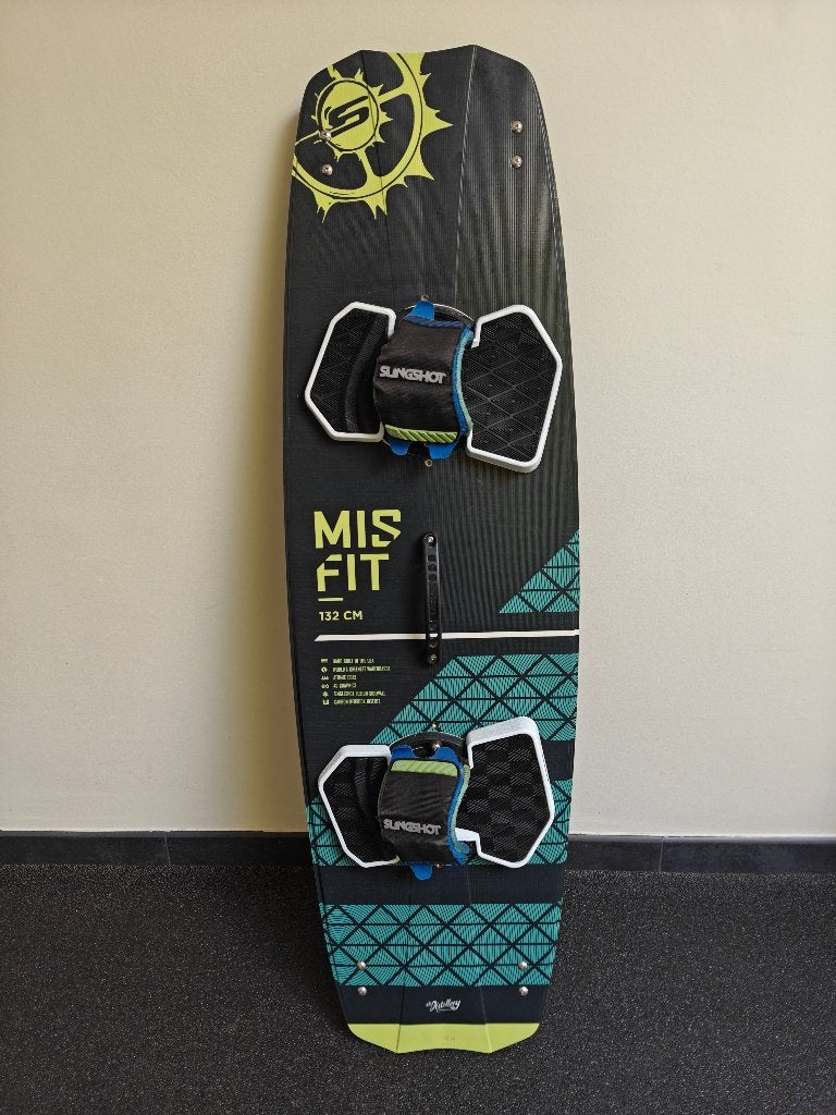 Kiteboard - Slingshot MISFIT 132x40, Gebruikt, Twintip, Kiteboard, Ophalen of Verzenden