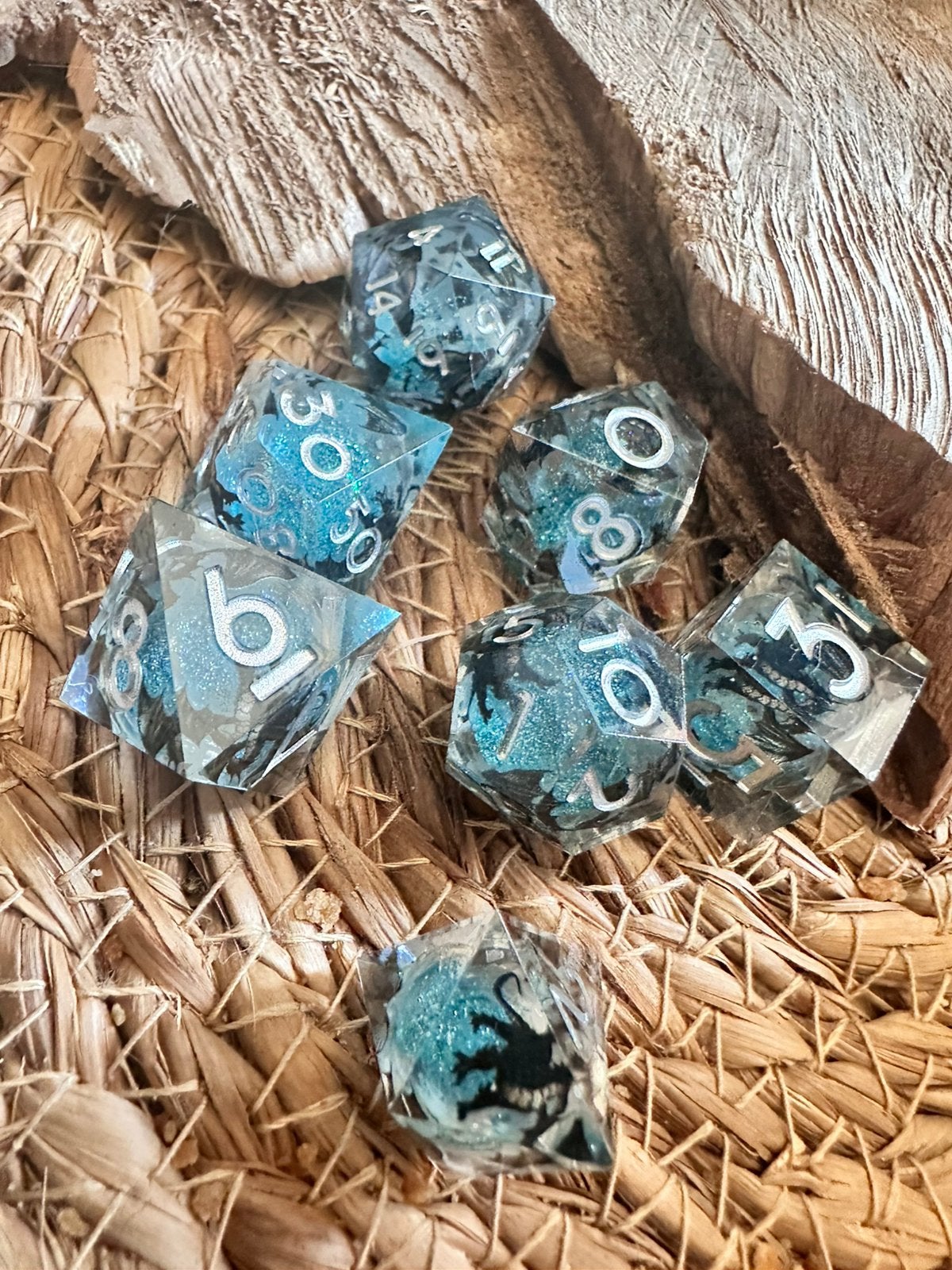 DND dice / dragons / draken / liquid / RPG / D&D / dobbelset, Ophalen of Verzenden, Nieuw