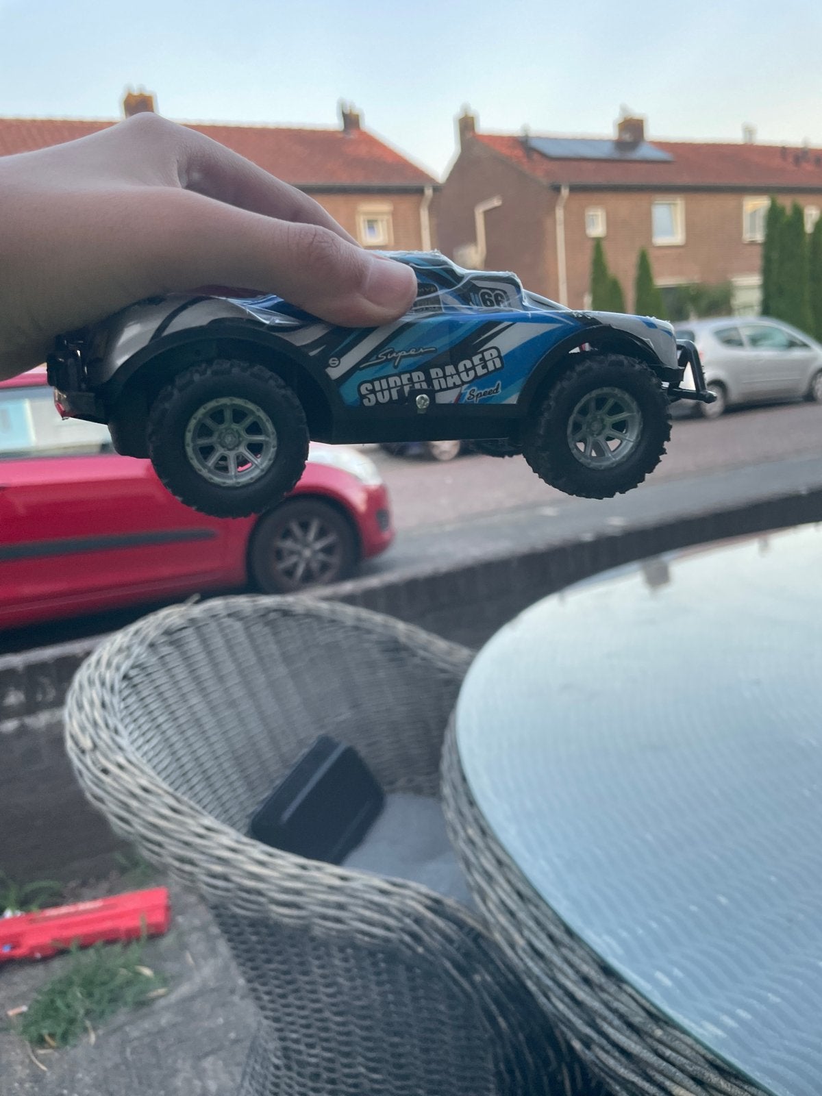 RC Super Racer Offroad Auto met Afstandsbediening, Hobby en Vrije tijd, Modelbouw | Radiografisch | Auto's, Elektro, Gebruikt