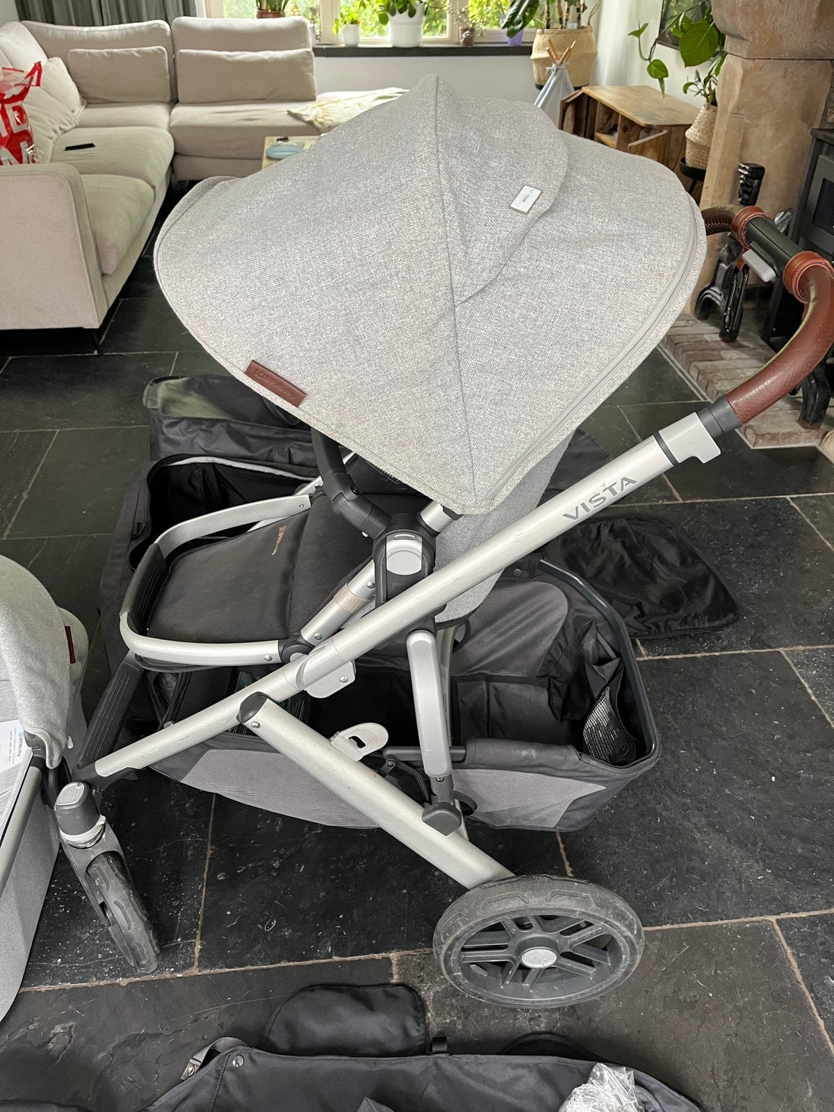 UPPAbaby Vista V2 compleet + Cozy Ganoosh & reistas, Zo goed als nieuw, Combiwagen, Verstelbare duwstang, Ophalen