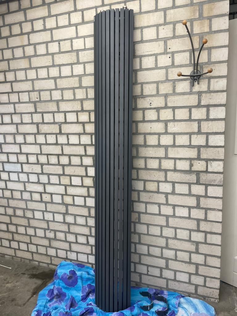 Designradiator Vasco, Ophalen, Radiator, Minder dan 60 cm, Zo goed als nieuw