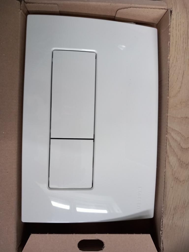 Nieuwe Geberit drukknop voor toilet - Wit, Doe-het-zelf en Verbouw, Sanitair, Nieuw, Toilet, Ophalen of Verzenden