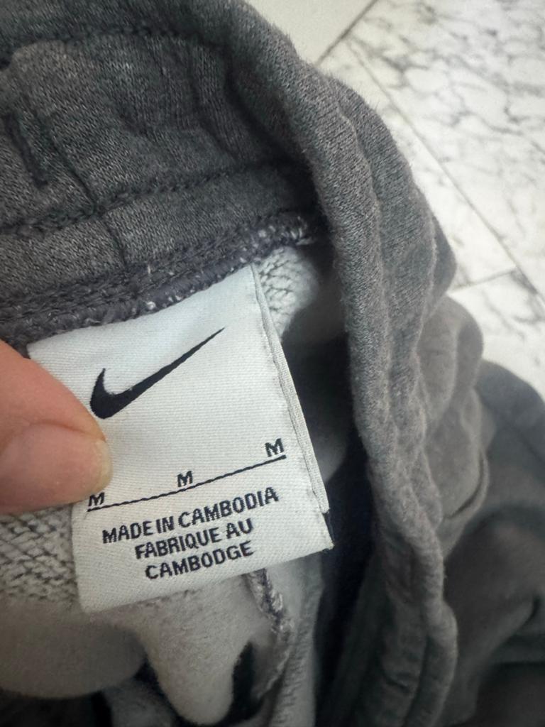 Nike trainingspak setje grijs, Ophalen of Verzenden, Gedragen