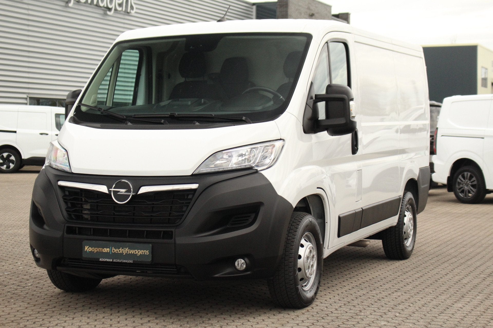 Opel Movano 2.2D 140pk L1H1 3.5t | Cruise | Carplay/Android, Auto's, Voorwielaandrijving, Gebruikt, 4 cilinders, 1905 kg