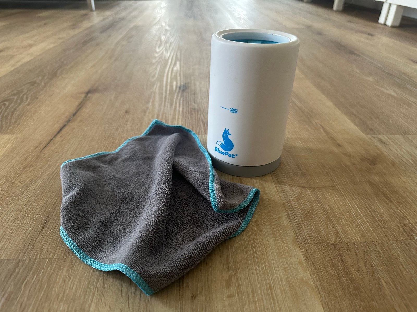 To clean dog paws, Ophalen of Verzenden, Zo goed als nieuw