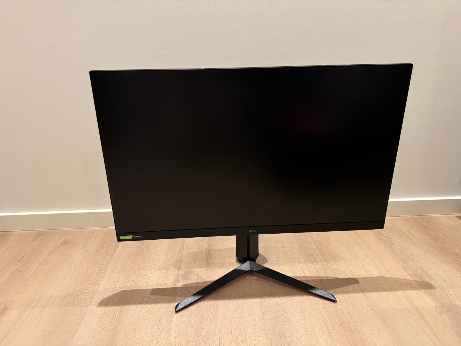 3x LG Ultragear 32GP850-B 1440p QHD 165 hz gaming monitoren, IPS, In hoogte verstelbaar, Zo goed als nieuw, DisplayPort