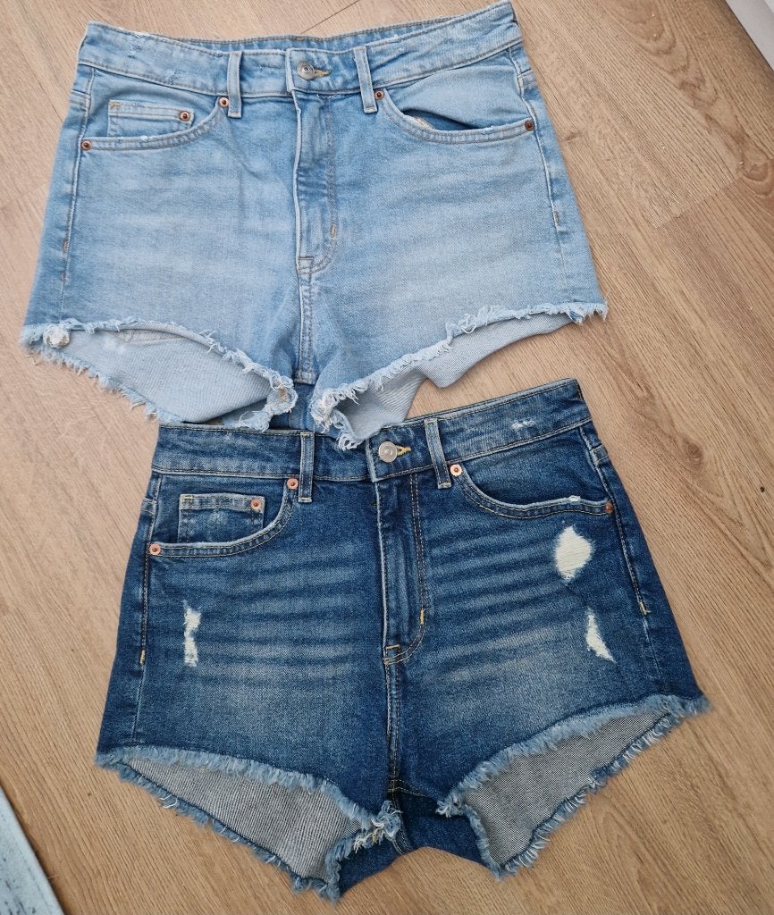 2 denim dames shorts maat 40 Divided / H&M , c, Maat 38/40 (M), H&M, Kort, Blauw
