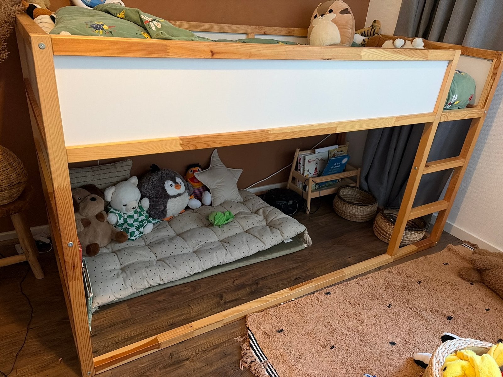 Hoogslaper ikea, Kinderen en Baby's, Kinderkamer | Stapelbedden en Hoogslapers, Ophalen, Zo goed als nieuw, Hoogslaper