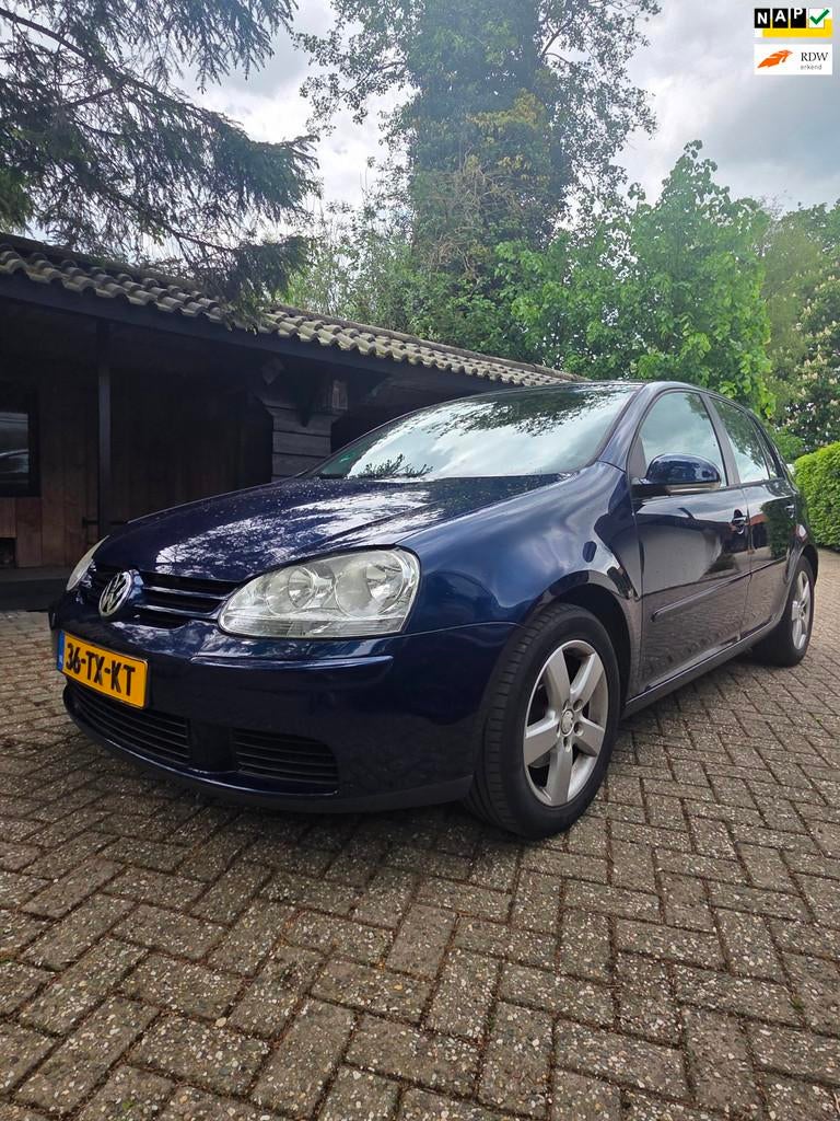 Volkswagen Golf 1.6 FSI Sportline Business, Voorwielaandrijving, 15 km/l, Gebruikt, 4 cilinders