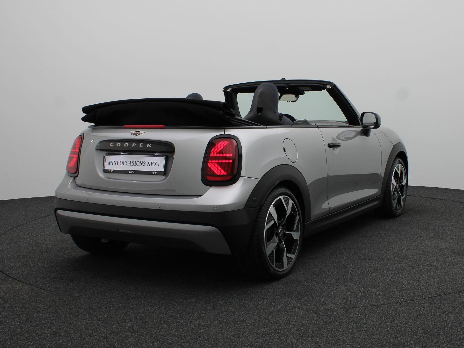 MINI Cabrio Cooper C Classic + Pakket M + Head-Up Display +, Auto's, Mini, 1998 cc, Gebruikt, Euro 6, 4 stoelen