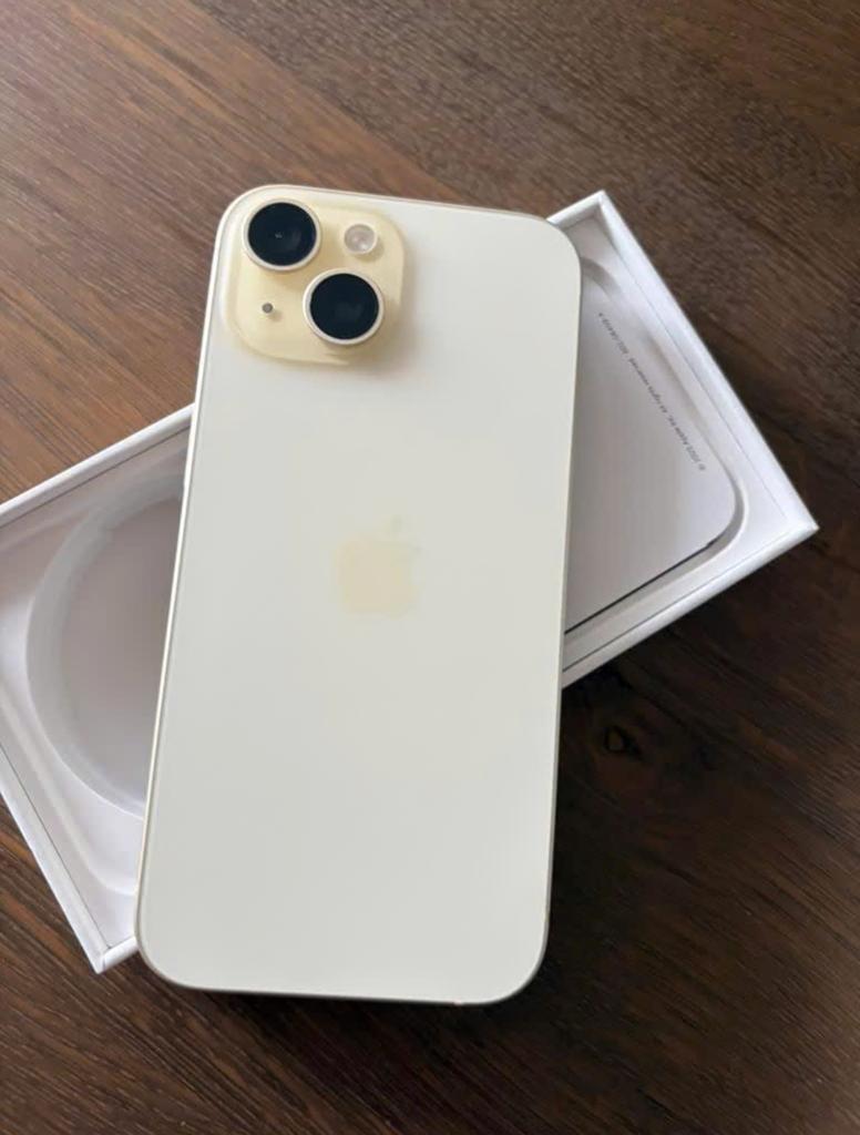 Apple iPhone 15 128GB Starlight - Zo goed als nieuw, 128 GB, IPhone 15, Wit, Ophalen of Verzenden