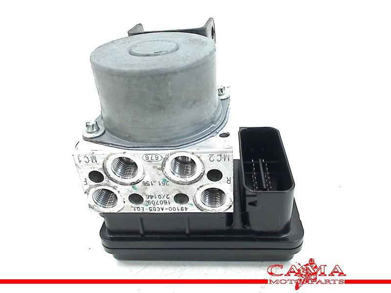 Abs Pomp Kymco X-Town 300 2016-2020 W11000 (2016-01/2020-12), Cama Motorparts, Gebruikt, Info@cama-motorparts.nl, P.J. Troelstraweg 8, MAASSLUIS 3144 CX, Zuid Holland, , Nederland