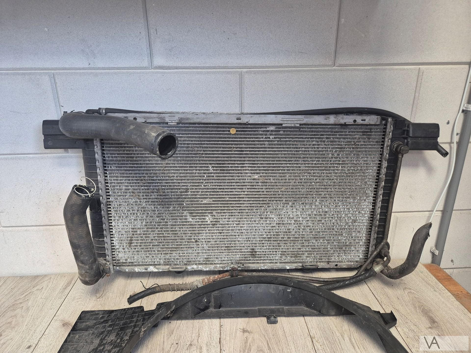 Radiateur + frame van Mercedes SL R129 1295000703 280 / 300, Auto-onderdelen, Motor en Toebehoren, Gebruikt, -, Ophalen of Verzenden