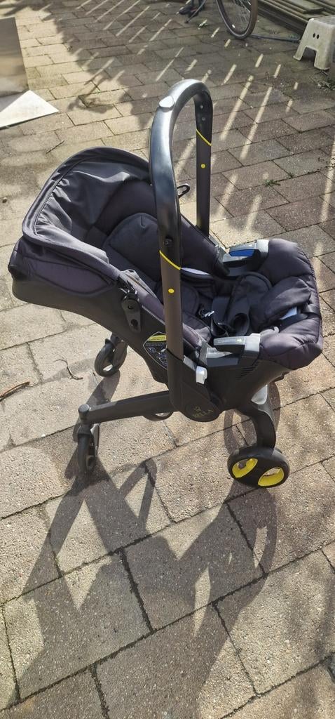 Doona autostoel met geïntegreerd onderstel - Zwart, Overige merken, Ophalen of Verzenden, 0 t/m 13 kg, Gebruikt