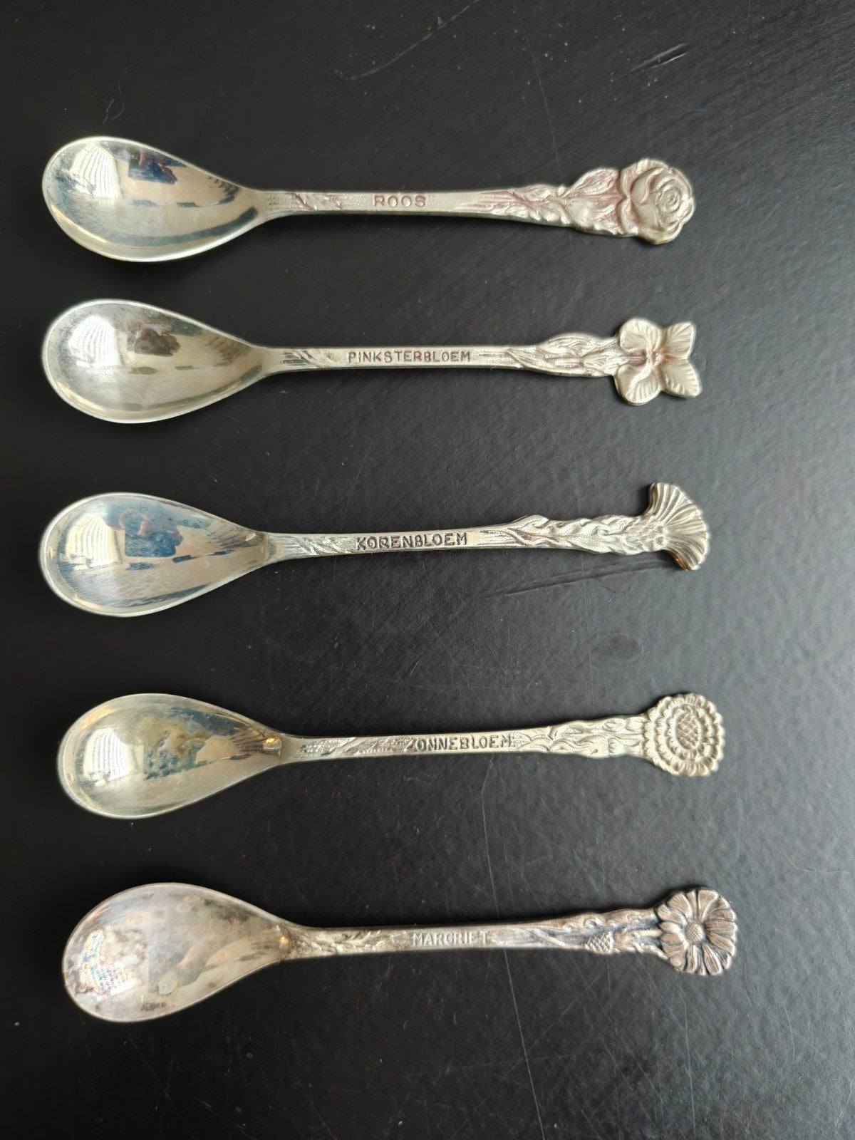 Set van 5 verzilverde theelepels met bloemmotieven, Ophalen of Verzenden