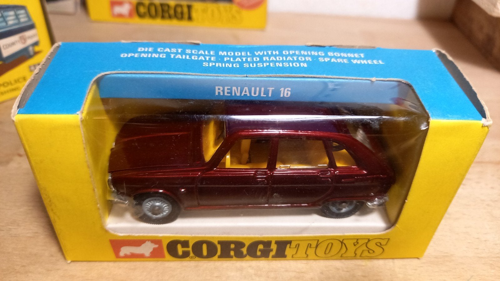 Corgi Toys, GB, 260, Renault 16, met.d.rood. mint/boxed, Ophalen of Verzenden, Nieuw, Auto, Corgi