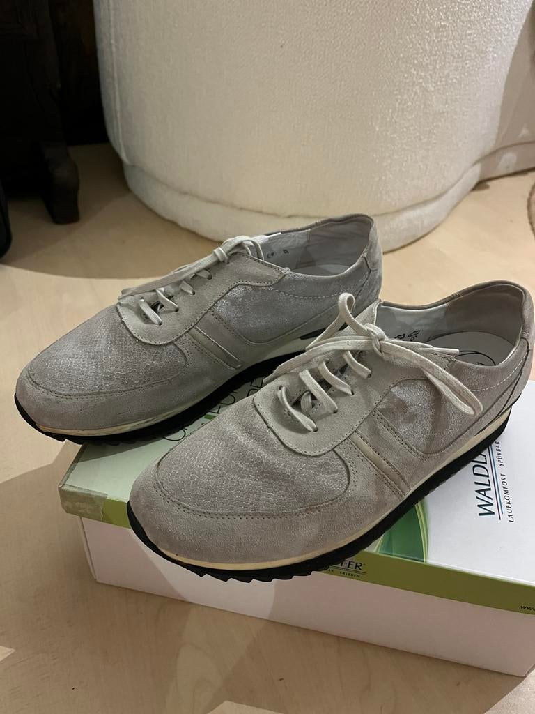WALDLAUFER sneakers als NIEUW maat 42, Kleding | Dames, Schoenen, Sportschoenen, Ophalen of Verzenden, Zo goed als nieuw, Grijs
