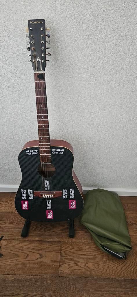 Kumika akoestische gitaar met standaard en hoes, Muziek en Instrumenten, Ophalen