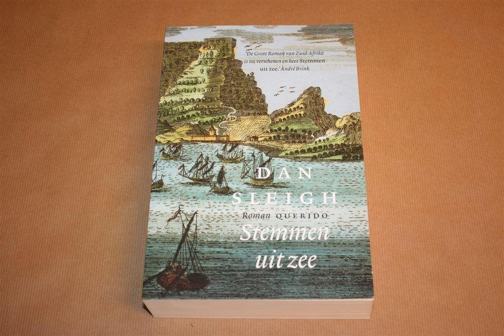 Stemmen uit zee. Dan Sleigh., Ophalen of Verzenden, Zo goed als nieuw