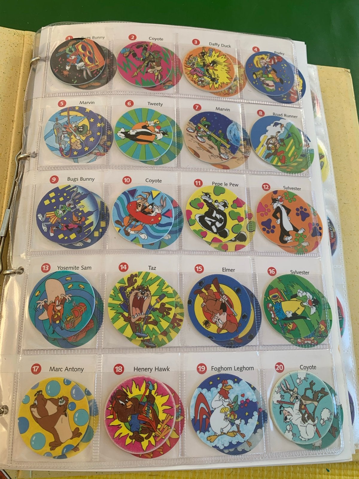 Looney Tunes Flippo's Collectie 1-75 compleet, Ophalen of Verzenden, Gebruikt
