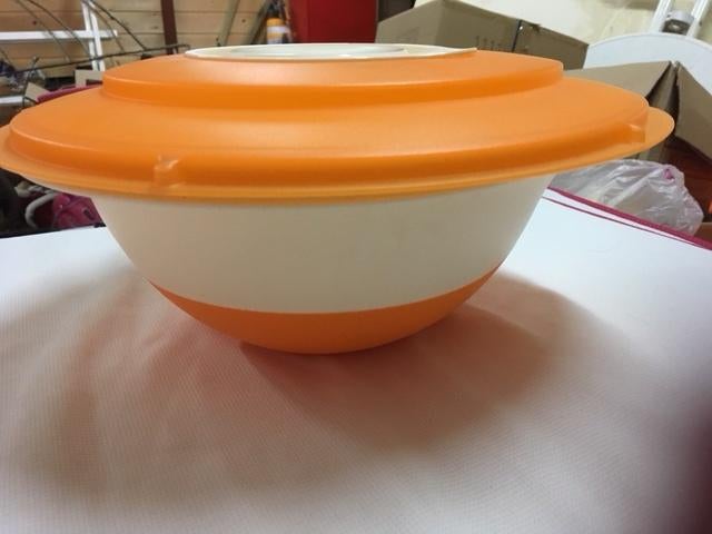 Tupperware Pro backing kom 4 liter meng- en mixerkom, Ophalen of Verzenden, Zo goed als nieuw, Oranje, Bak of Kom