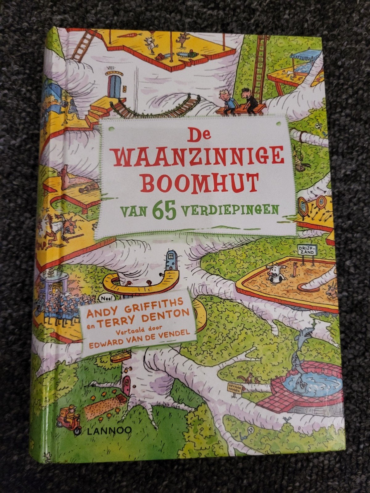 De waanzinnige boomhut, deel 5, Boeken, Ophalen of Verzenden, Zo goed als nieuw