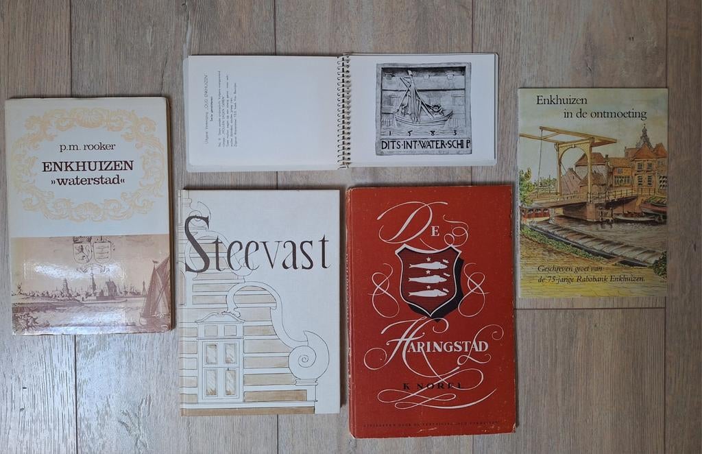 5 boekjes Enkhuizen Haringstad, Ophalen of Verzenden, Zo goed als nieuw