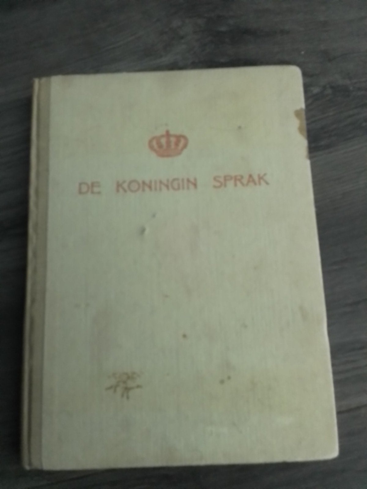 De Koningin Sprak - Proclamaties en radio-toespraken, Boeken, Dra M. G. Schenk, J. B. Th. Spaan, Ophalen of Verzenden, Algemeen