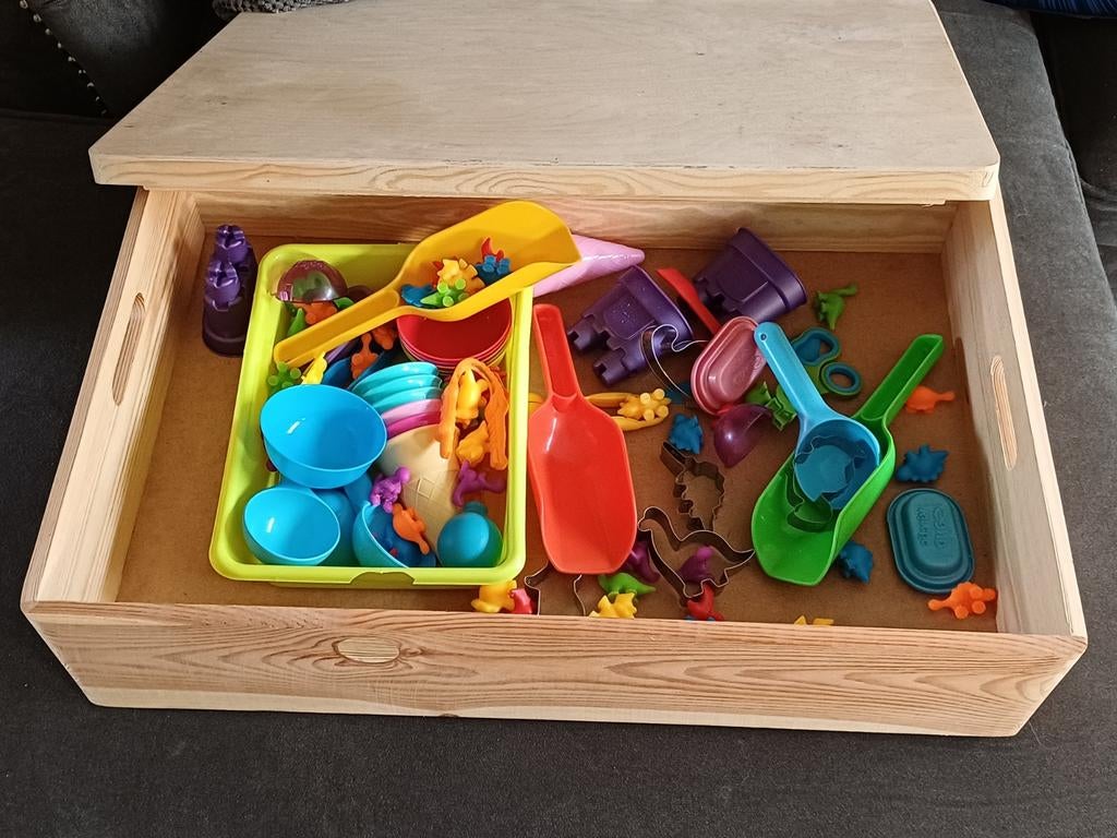 Sensorische speelgoedbak met inhoud (60x40x14 cm), Ophalen of Verzenden, Gebruikt, Overige typen