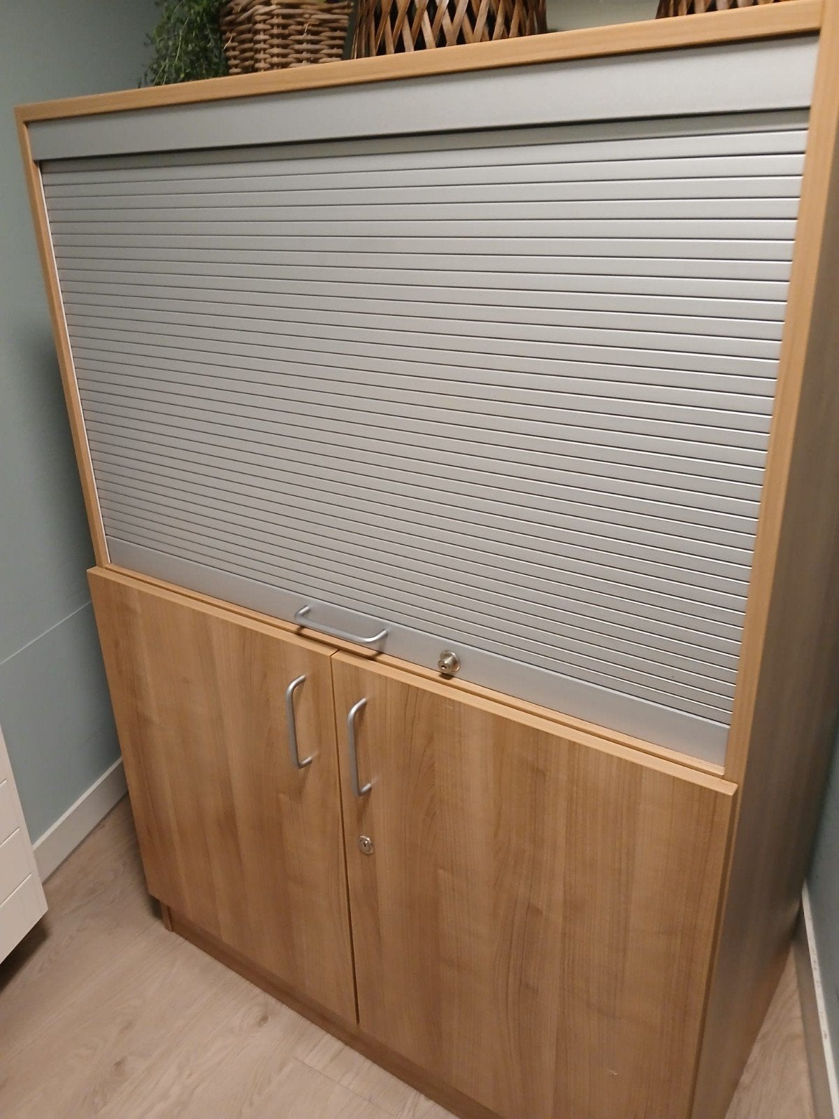 zeer net computermeubel, Ophalen, 120 tot 170 cm, Zo goed als nieuw, Modern