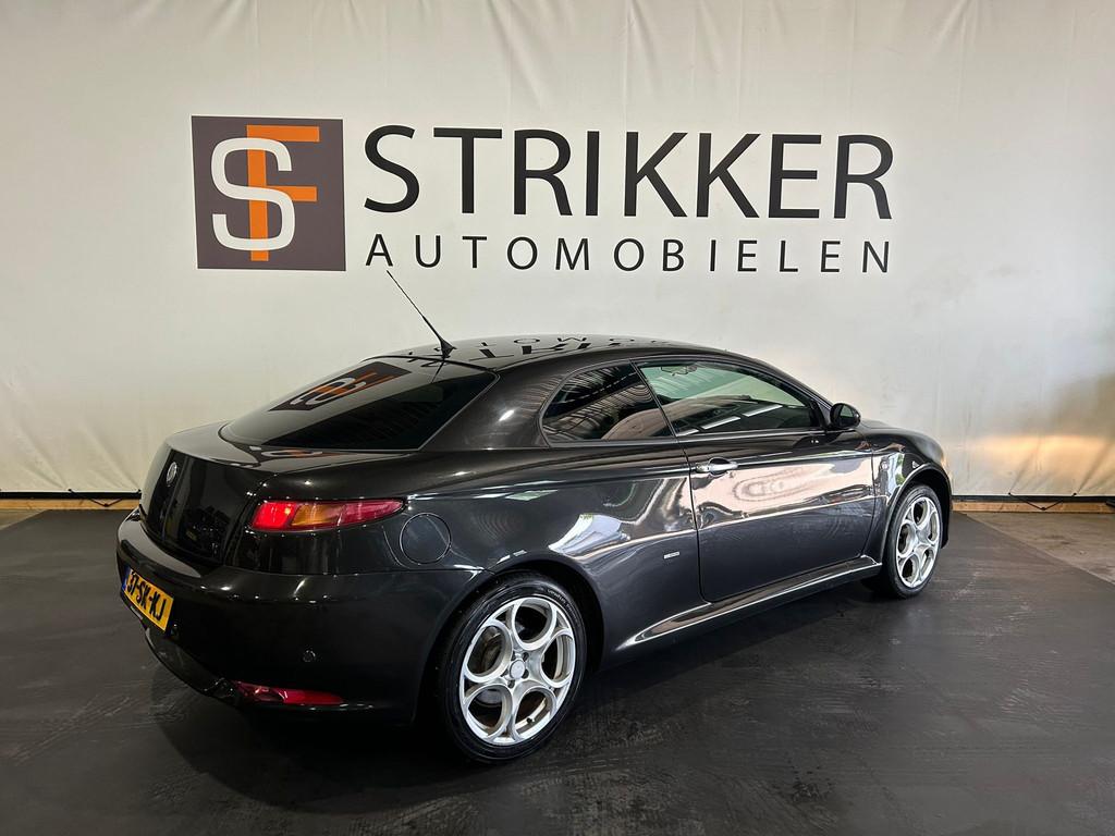Alfa Romeo GT 1.8 T.Spark Distinctive, Auto's, Alfa Romeo, Voorwielaandrijving, Gebruikt, Beige, 4 cilinders