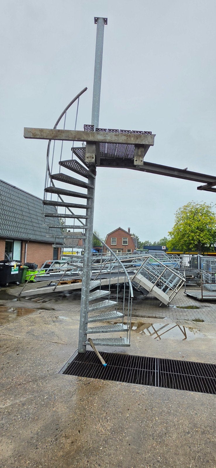 stalen wenteltrap gegalv. hoog 3,7mtr. nor145, Ophalen of Verzenden