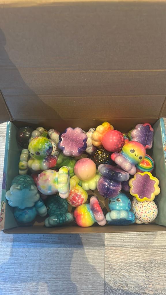 Doos met 26 mini octopus squishy’s, Jongen of Meisje, Onbekend, Ophalen of Verzenden, Onbekend