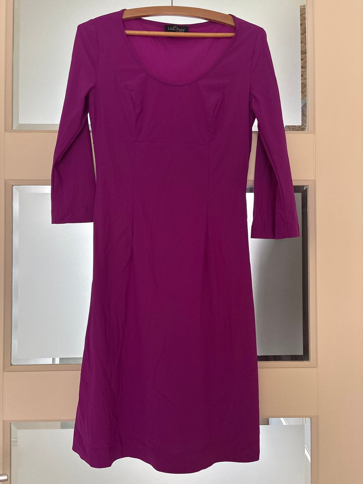 La Dress by Simone jurk maat XS, Paars, Ophalen of Verzenden, Zo goed als nieuw, Knielengte