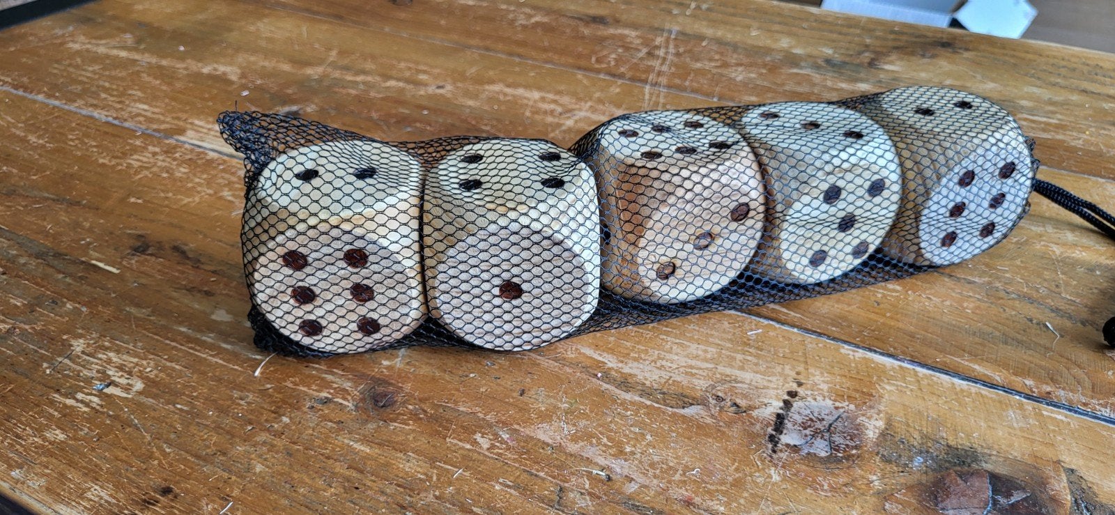 5 Grote Houten Dobbelstenen 6x6x6 cm met Opbergzak, Ophalen of Verzenden