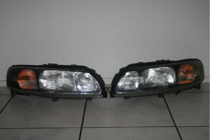 Koplamp VOLVO S60 V70   RECHTS, Auto-onderdelen, Verlichting, Niet ingevuld, Gebruikt, Niet ingevuld, Ophalen of Verzenden