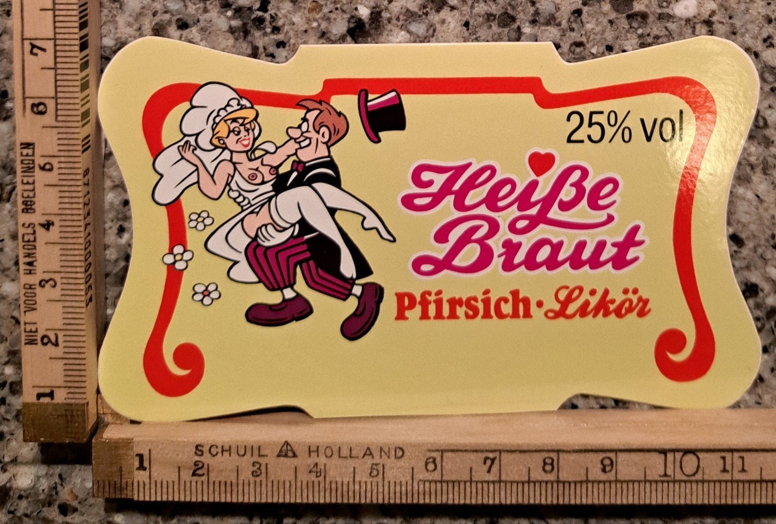 Vintage Duitse sticker Heiße Braut perzik likeur humor, Ophalen of Verzenden, Zo goed als nieuw, Merk