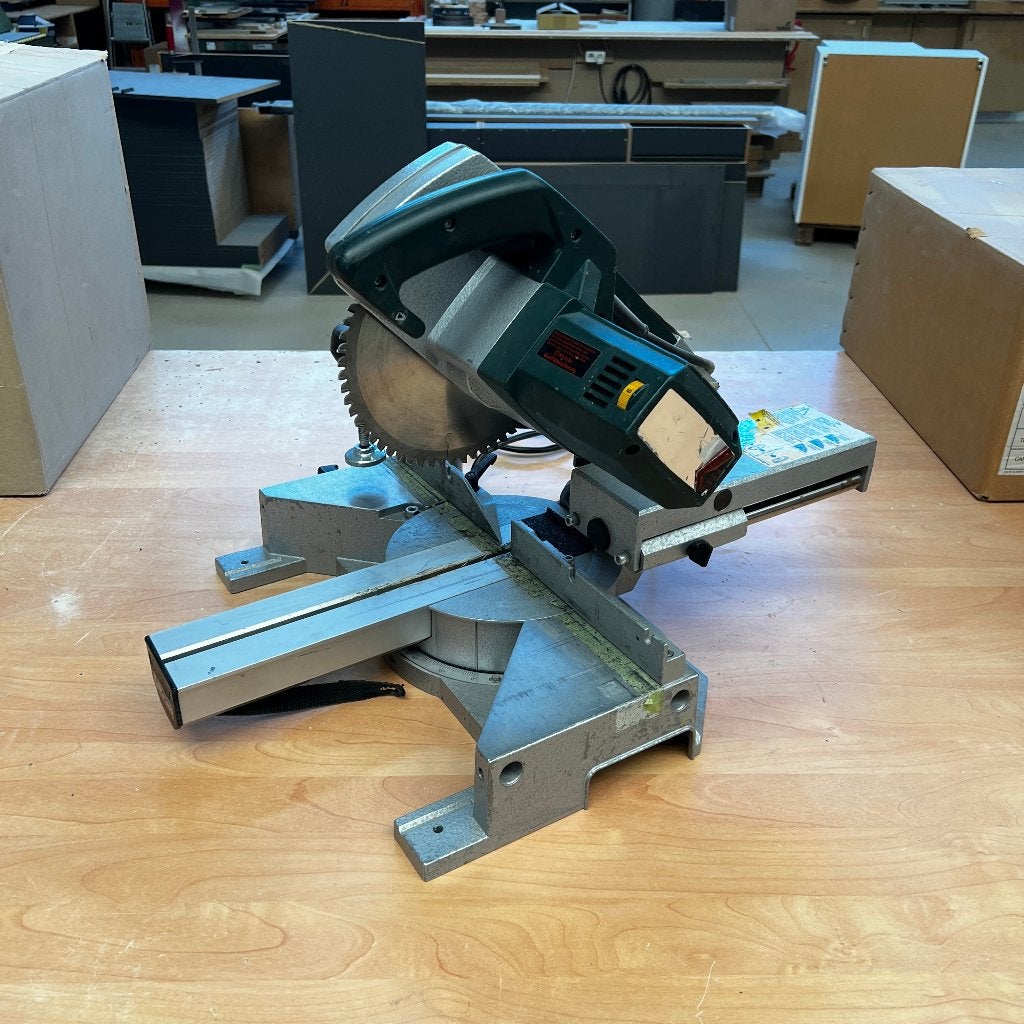 Metabo KGS E 1670 S Signal Afkortzaag, Ophalen, Gebruikt, Afkortzaag, 30 tot 70 mm