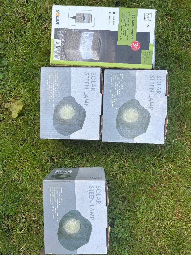 Set van 3 Solar Steen Lampen en 1 LED Solarleuchte, Ophalen, Nieuw, Kunststof, LED verlichting