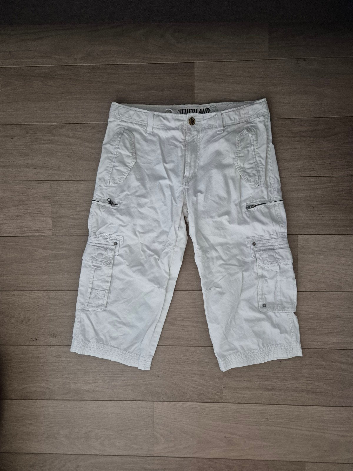 Sutherland cargobroek broek wit, maat S

Nette witte cargobr, Ophalen of Verzenden, Zo goed als nieuw, Maat 46 (S) of kleiner