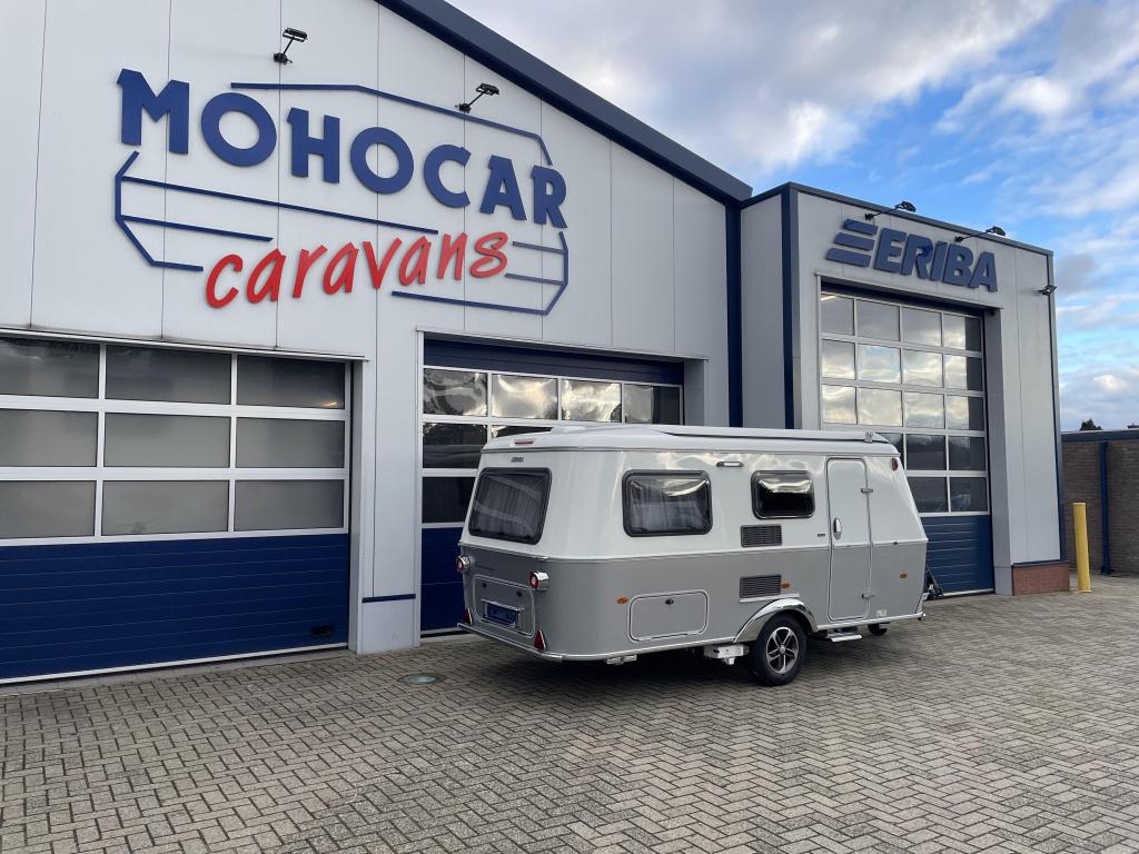 Eriba touring 550 Urban, Caravans en Kamperen, Caravans, Bedrijf, Treinzit, Tot en met 3, Eriba