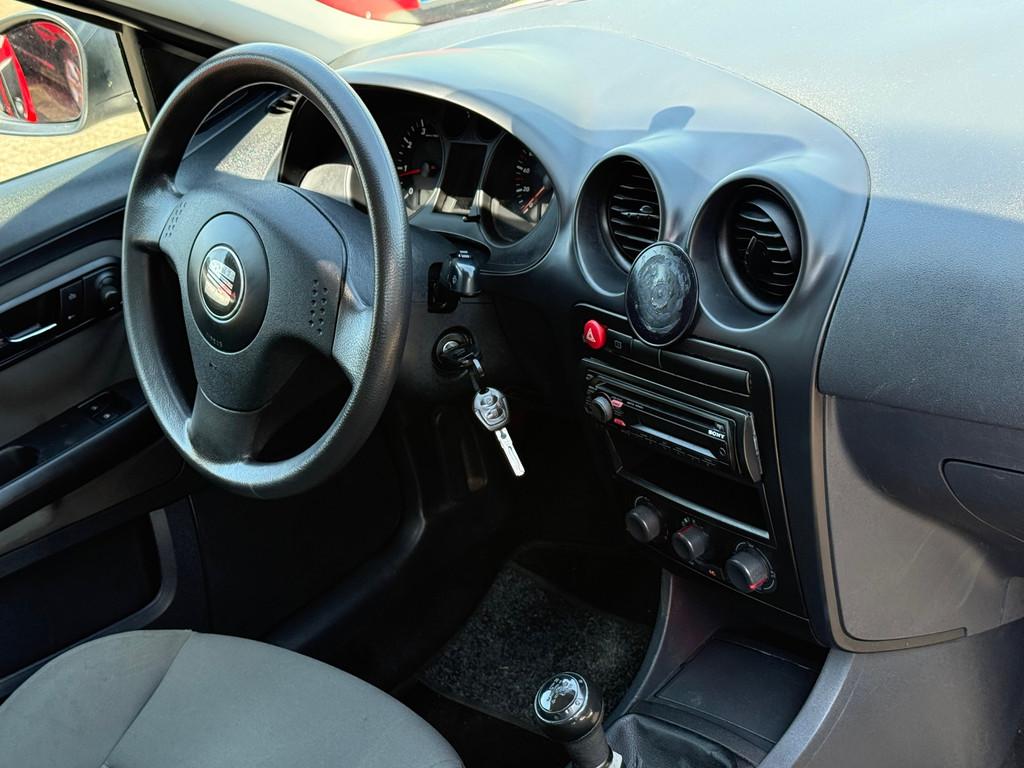 Seat Ibiza 1.4-16V Businessline Airco 5d Elektrische Ramen N, Auto's, Seat, Voorwielaandrijving, Stof, Metallic lak, Ibiza