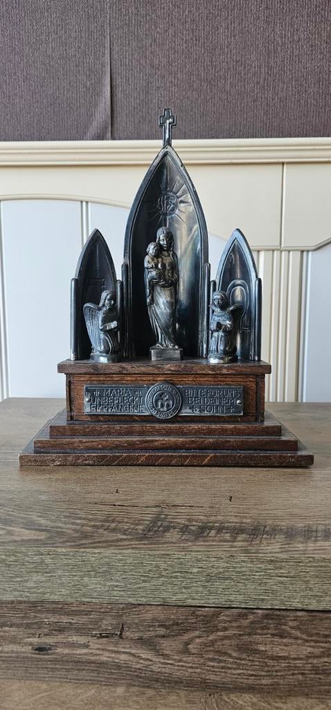 Antiek religieus beeld: Maria met kind en engelen, Ophalen of Verzenden