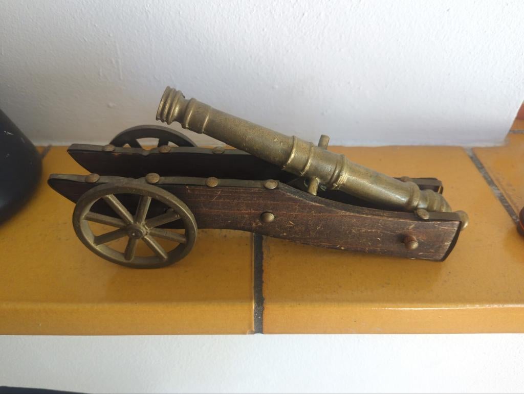 Decoratief kanon van messing en hout, Antiek en Kunst, Ophalen of Verzenden