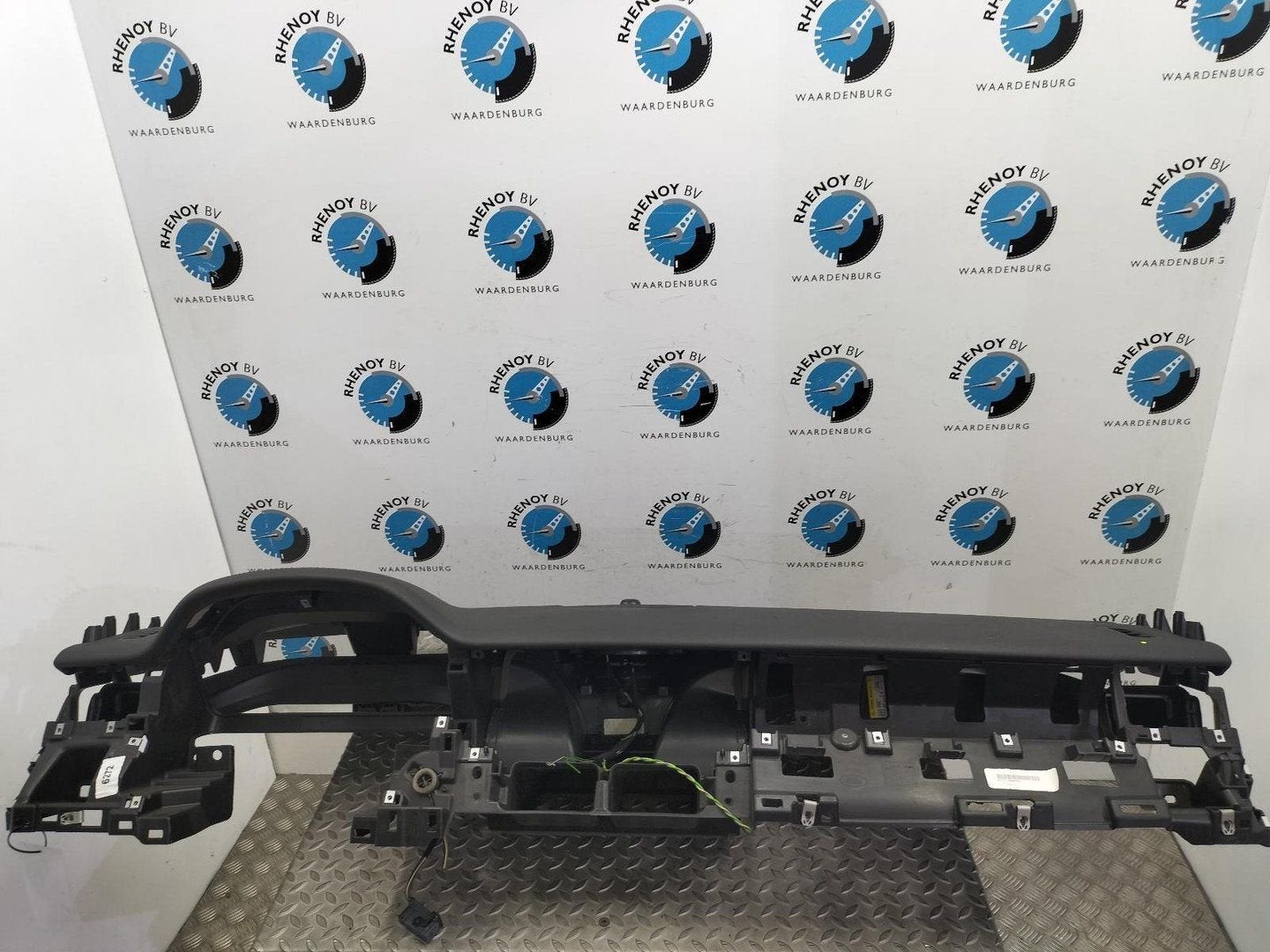 LANDROVER DISCOVERY SPORT L550 DASHBOARD COMPLEET  2015, Ophalen of Verzenden, Gebruikt, Stiba lid