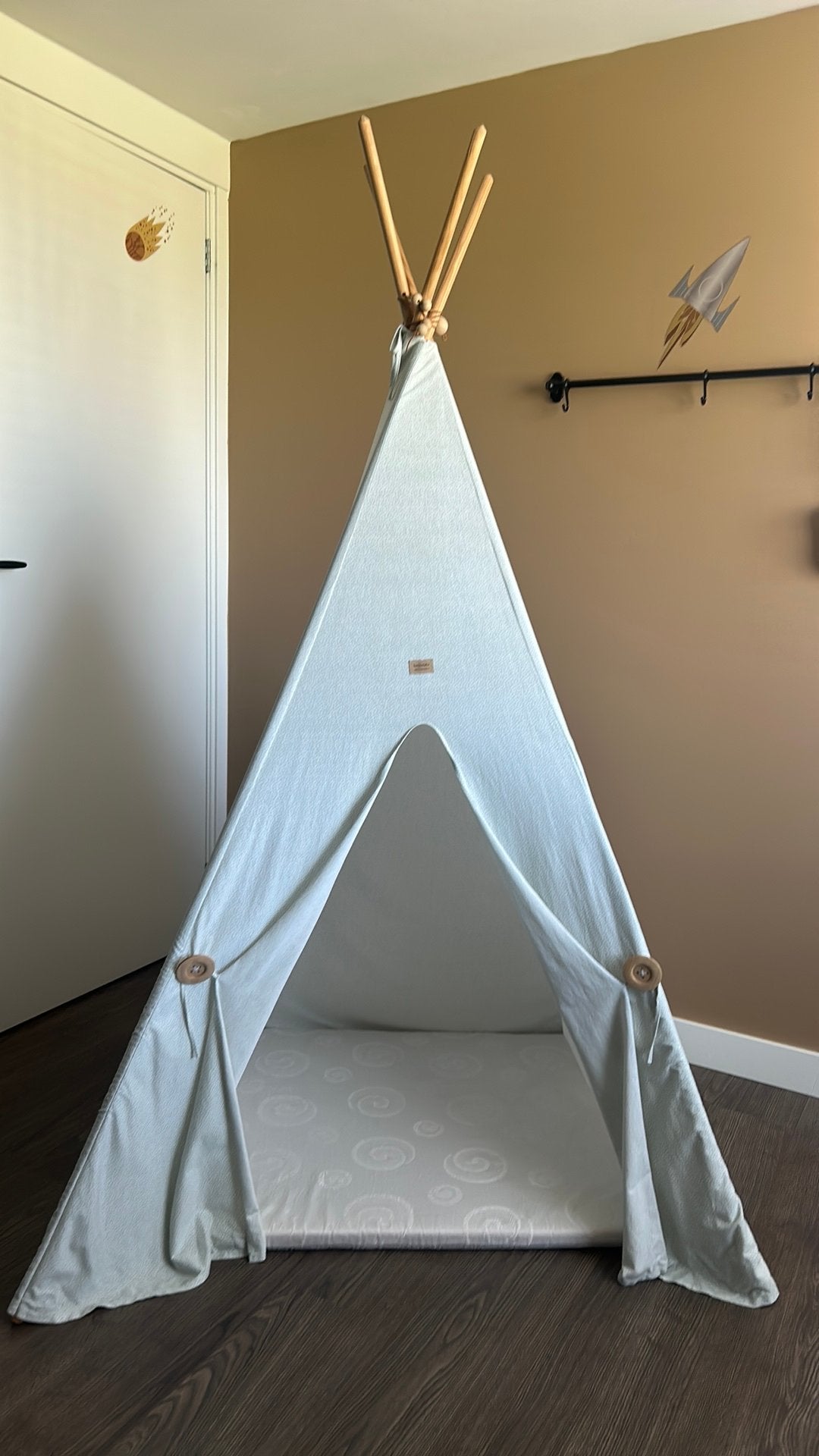 Kindertent / tipitent Bonjourbebe, Ophalen, Zo goed als nieuw