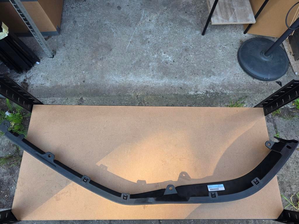 Toyota Auris 2011 Spoiler Linksvoor - Origineel onderdeel, Ophalen, Voor, Toyota, Achterklep